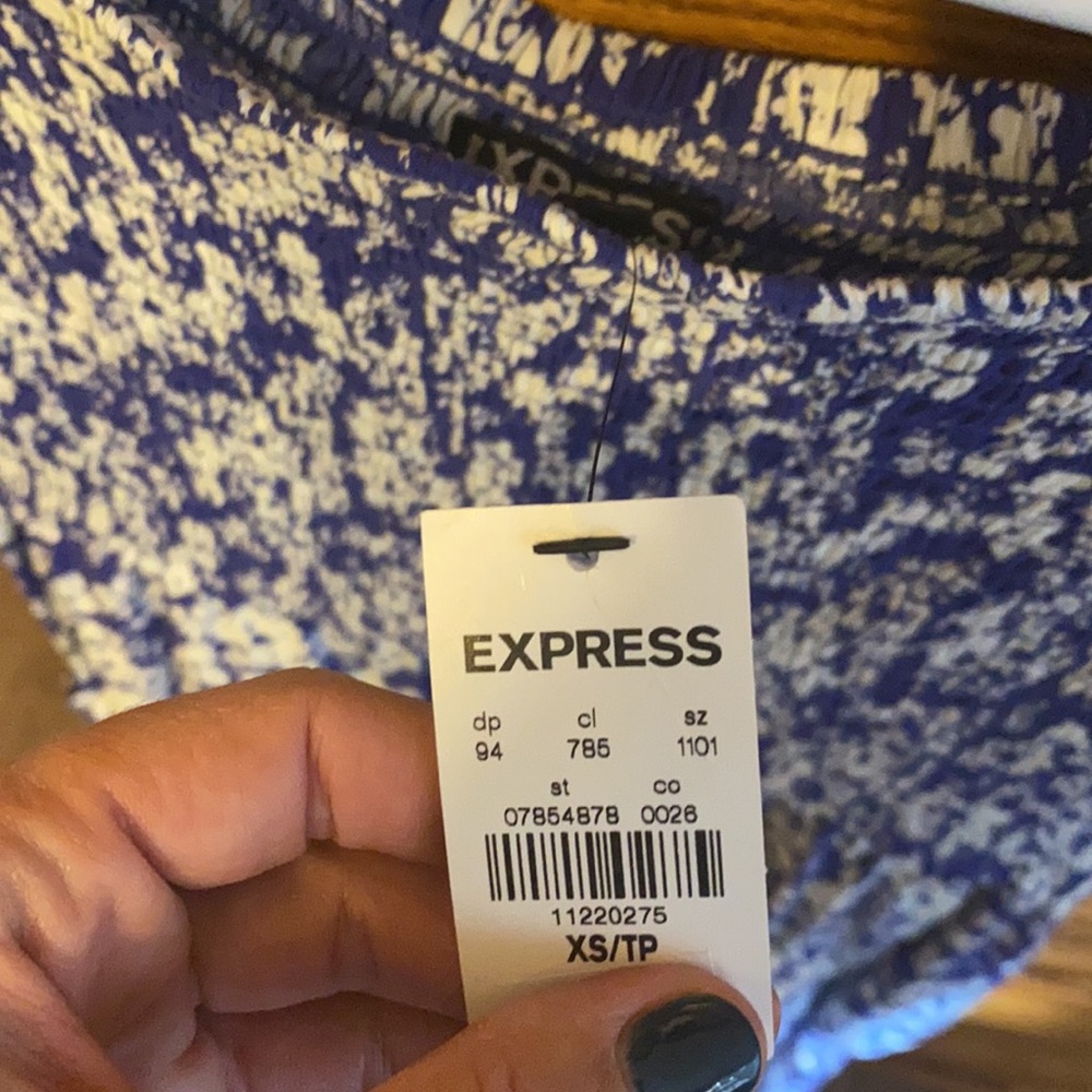 Express Dress - Picture 4 of 4